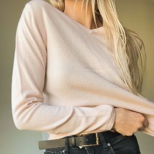 CASHMERE SWEATER
